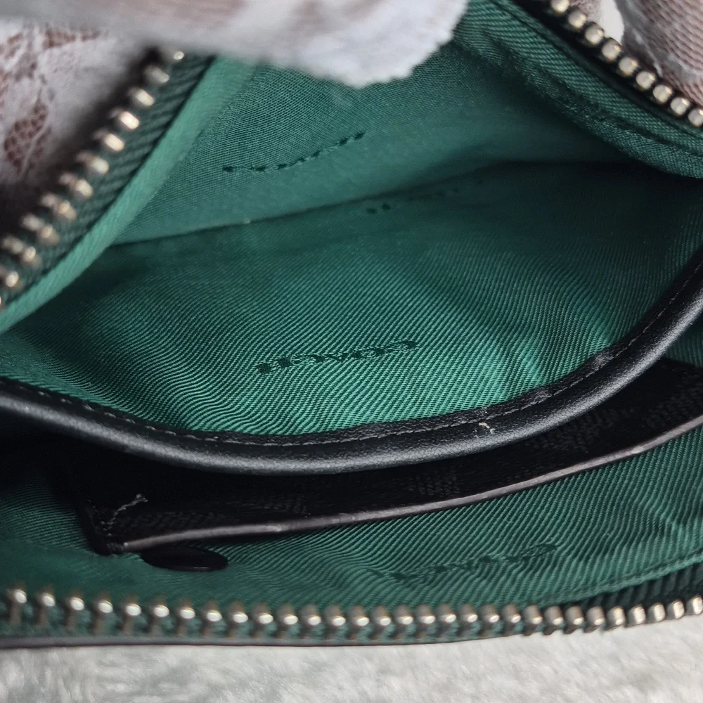 Coach "RARE" Charm Green Shoulder Bag CREED: 8236-CJ1797 - Picture 13 of 17